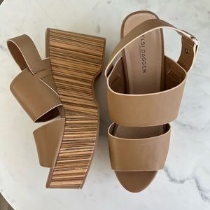 Kelsi Dagger Neutral Platform Sandals, Size 9 - Great Condition